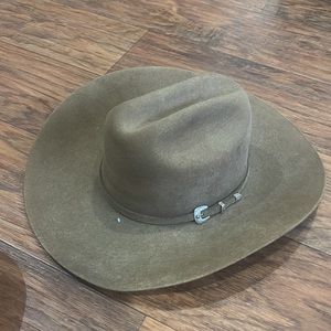 Wrangler felt cowboy hat